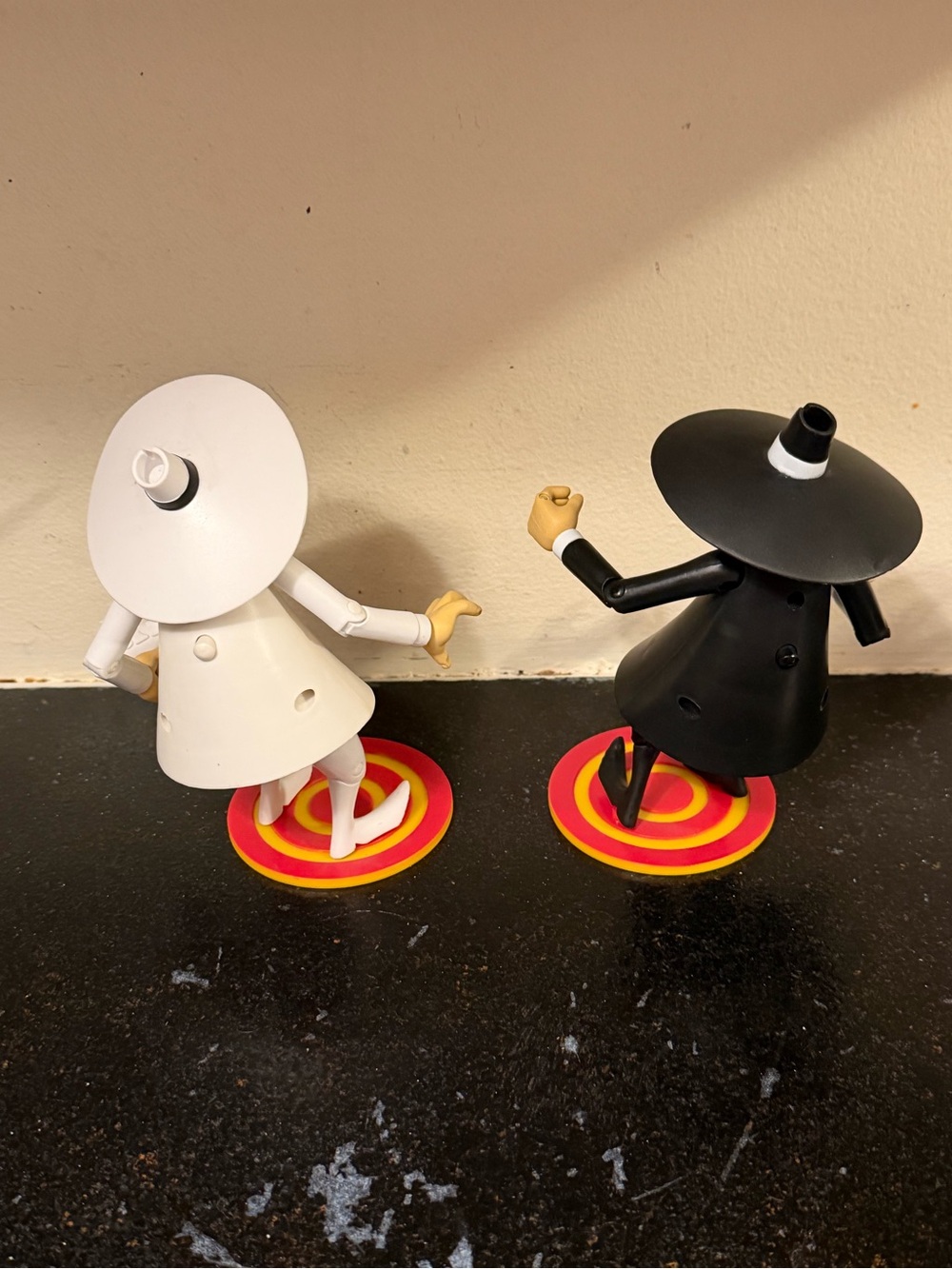 Spy vs. Spy Action Figures | 1998 Mad Magazine | Used & Missing Pieces - Picture 2 of 3